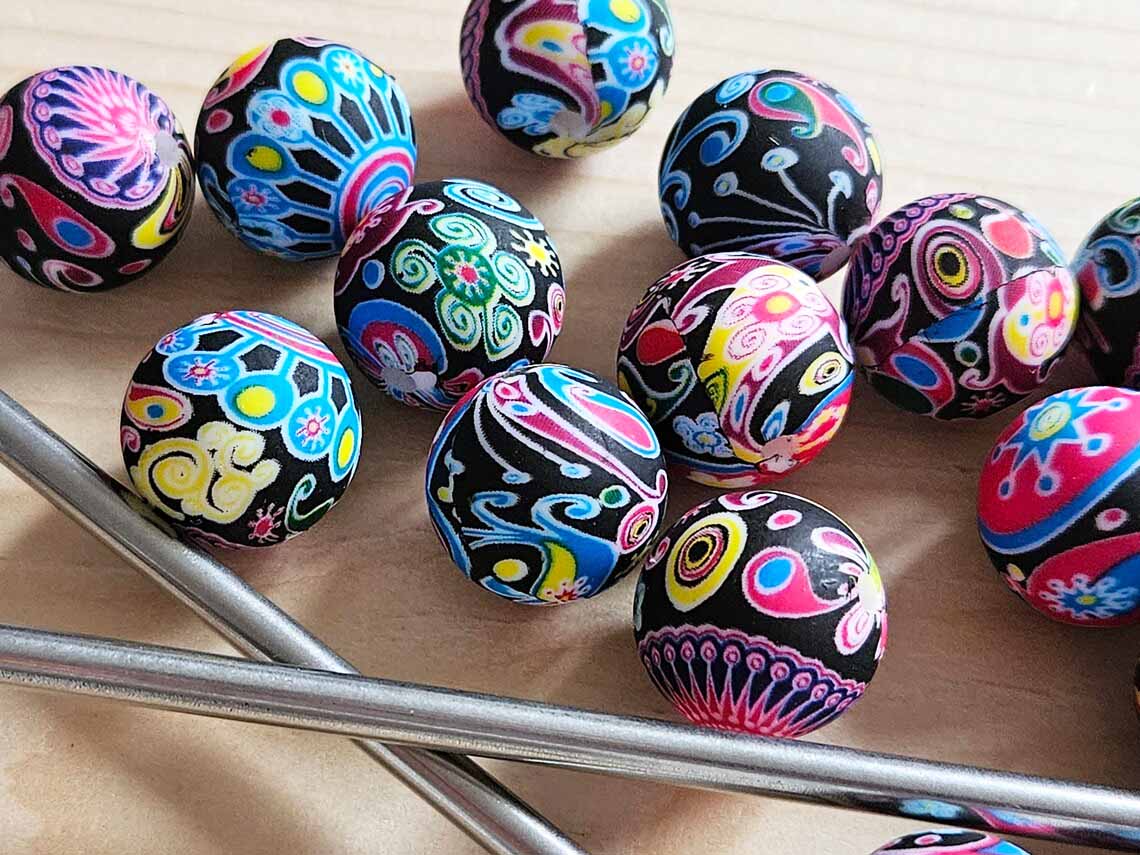 VIVID MANDALA STITCH STOPPERS / Knitting Needle Stoppers / Point Protection / Notions