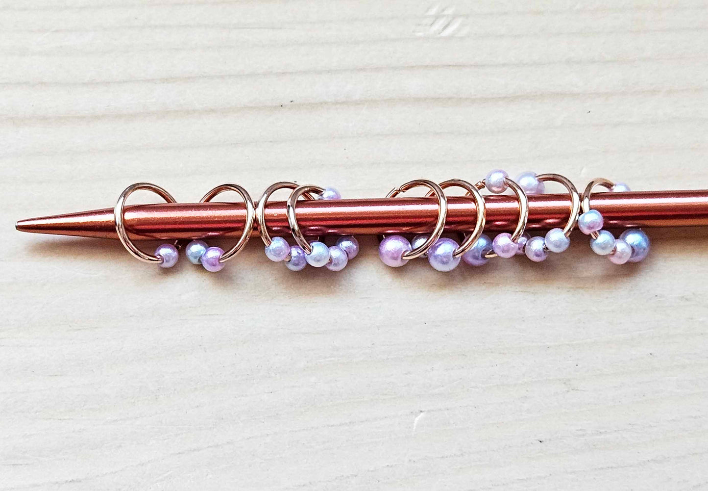 OCEAN PEARL Row Counter Stitch Markers / 9 pcs / Rose Gold Snag Free Stitch Markers / Notions