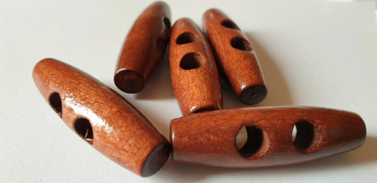 WOODEN TOGGLE Russet Brown / 40mm / Set of 6 buttons / Wooden Toggle Buttons / Sewing Buttons