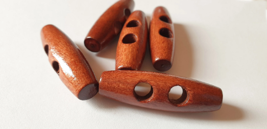 WOODEN TOGGLE RUSSET BROWN / 40mm / Wooden Toggle Buttons / Sewing Buttons