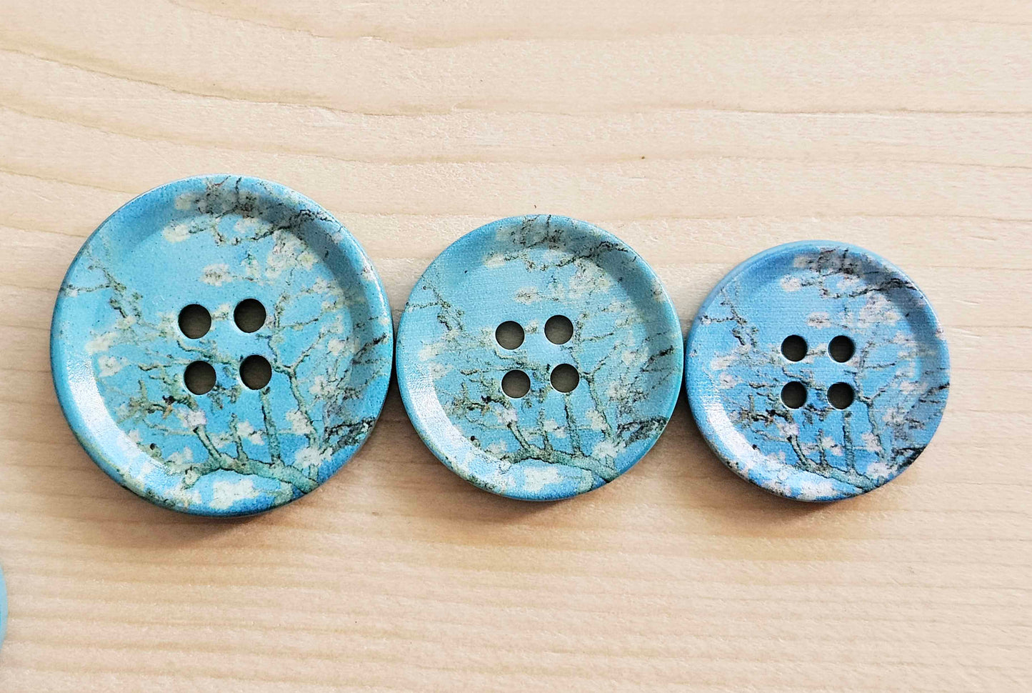 SAKURA / 22-30 mm / Resin Buttons / Sewing Buttons