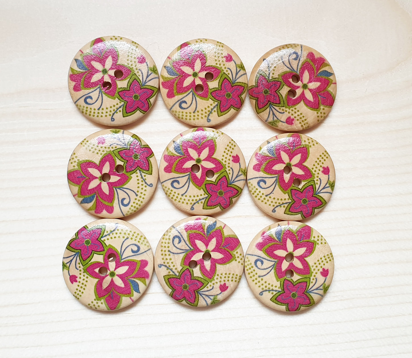 MIXED BABY STARFLOWERS / 30mm - 6 buttons / Wooden Buttons / Sewing Buttons (Copy)