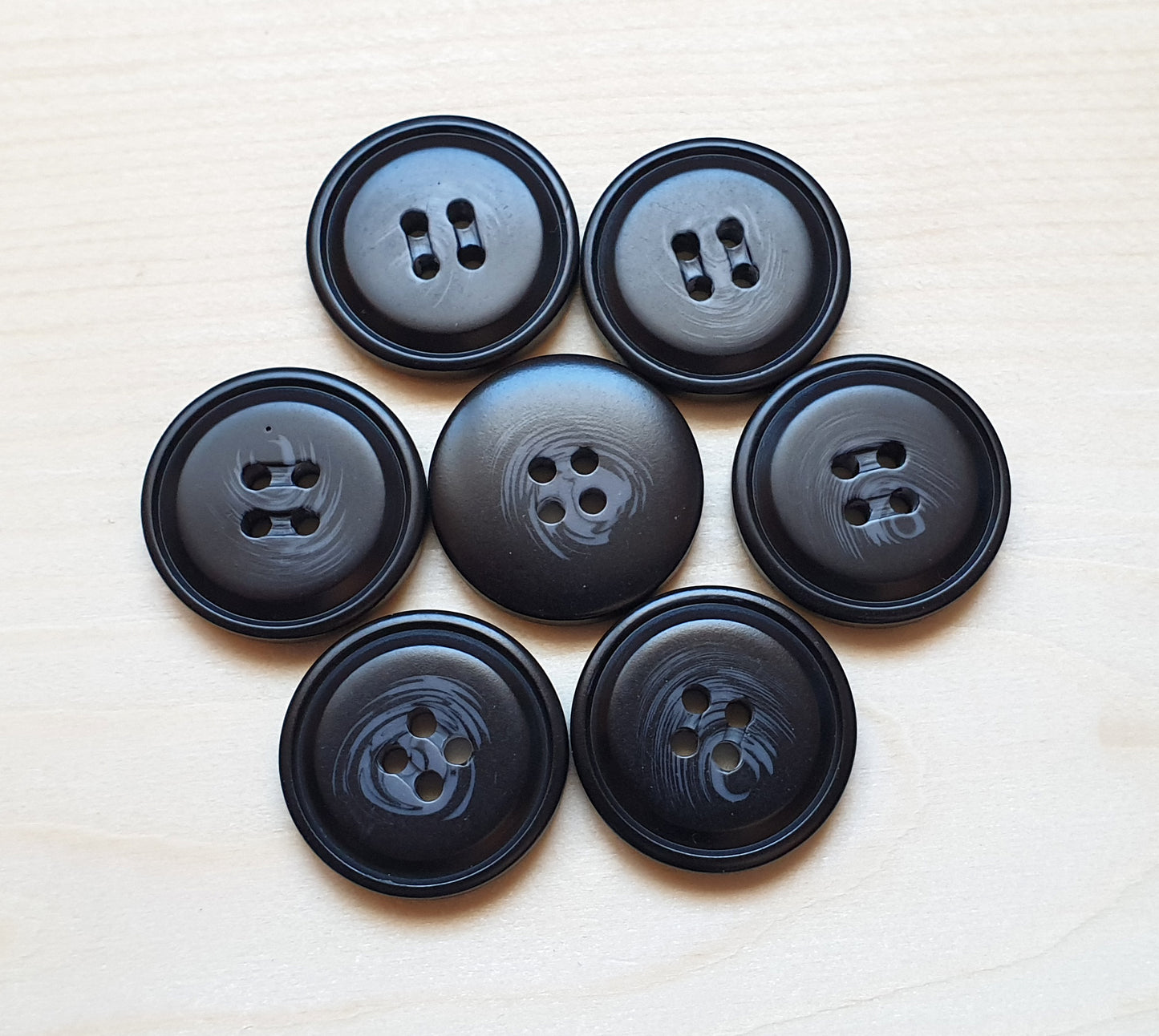 SMOKY / 15-25 mm / Resin Buttons / Sewing Buttons