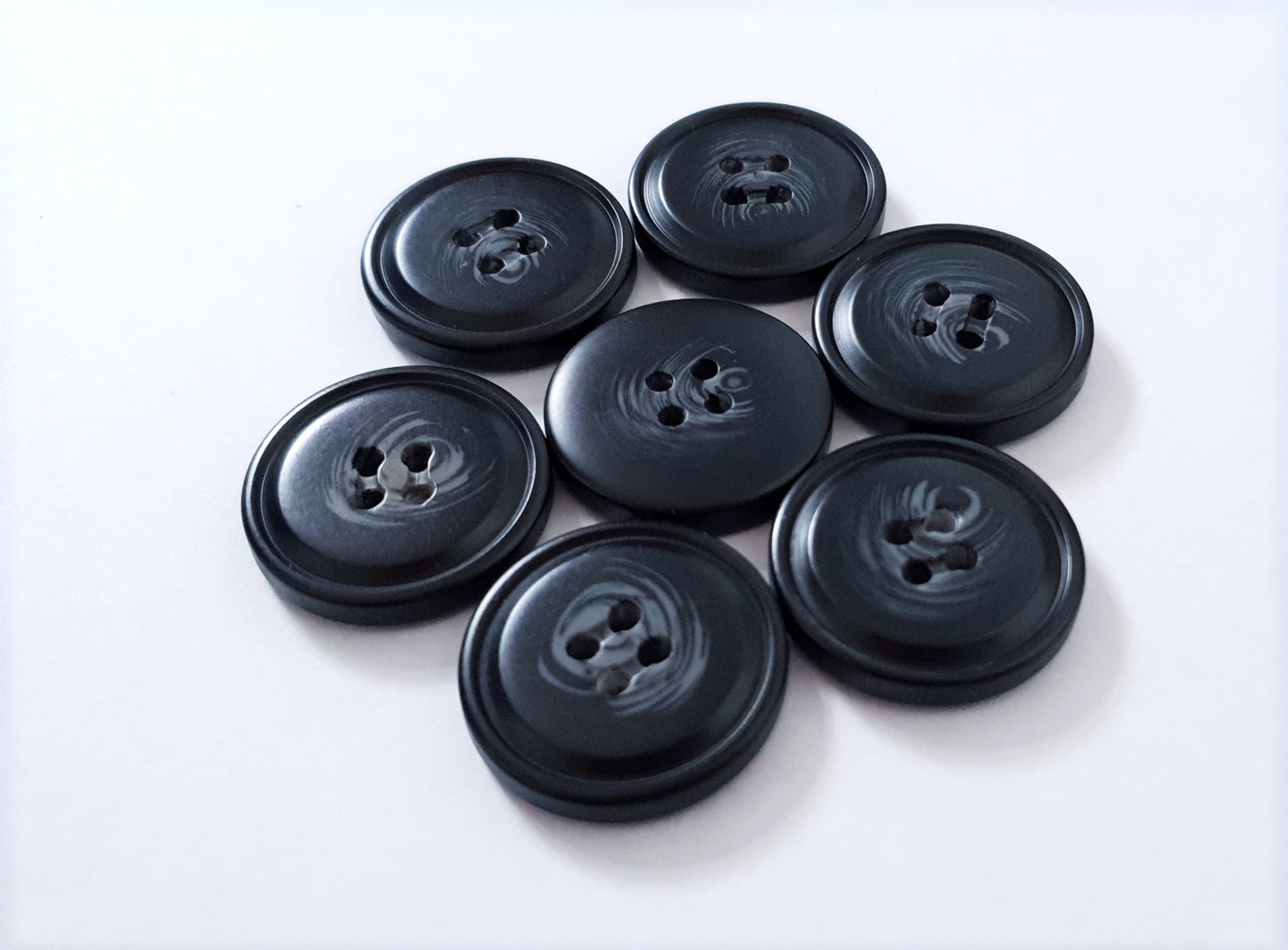 SMOKY / 15-25 mm / Resin Buttons / Sewing Buttons