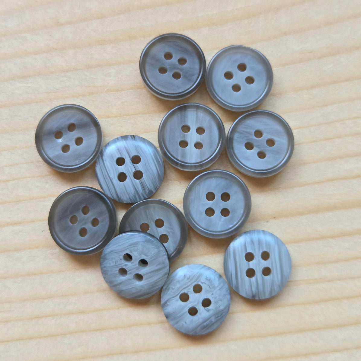 Slate Swirl / Resin Buttons / 11mm (Set of 10)