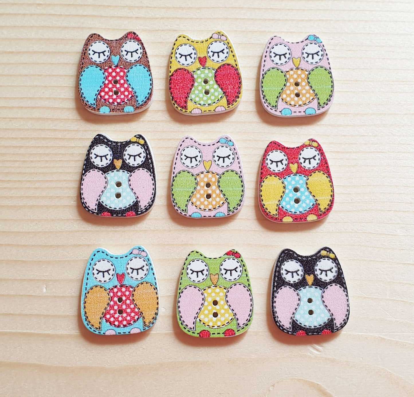 Clearance // SLEEPY OWL / Wooden Buttons (Set of 8)