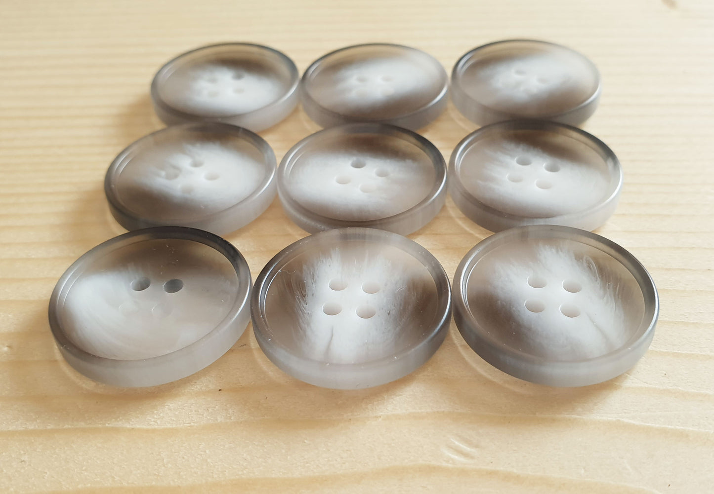 SNOWY ALPS / 18-28mm / Resin Buttons / Sewing Buttons