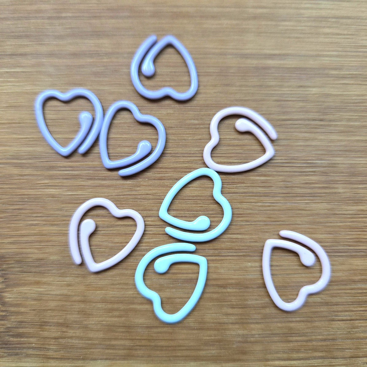 SPIRAL PASTEL HEARTS Stitch Markers / 8 pcs / Snag Free Stitch Markers / Knitting Crochet Stitch Markers / Notions