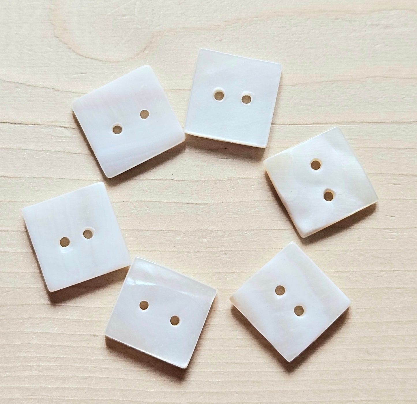 SQUARE SEASHELL / 15*15mm / MOP Shell Buttons / Sewing Buttons