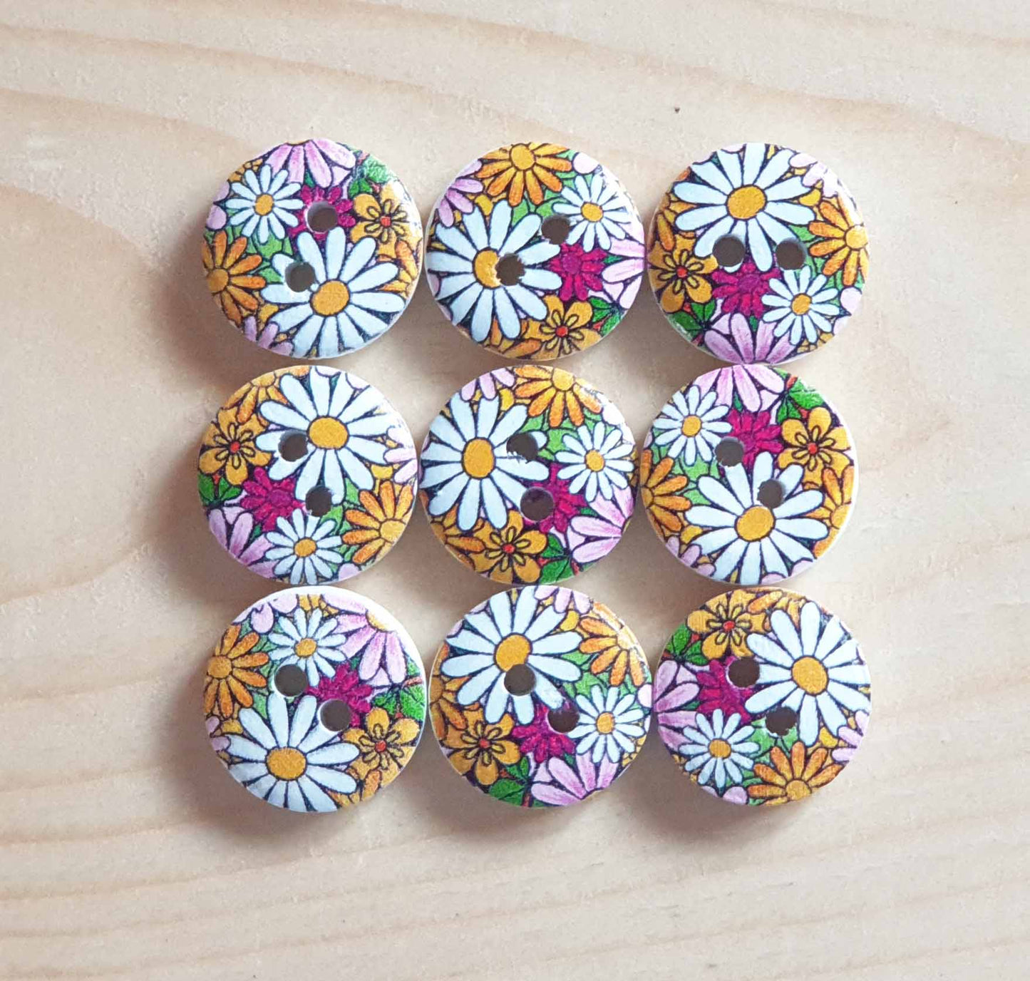 SUMMER GARDEN / 15mm / Wooden Buttons / Sewing Buttons