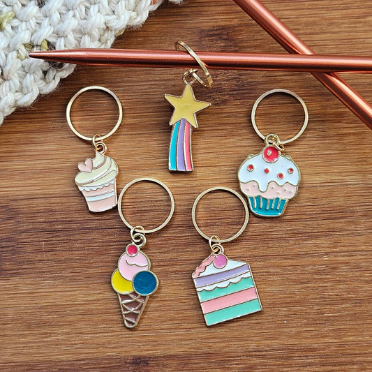 SWEET TREATS - 5 pieces / Knitting Crochet Stitch Markers / Notions