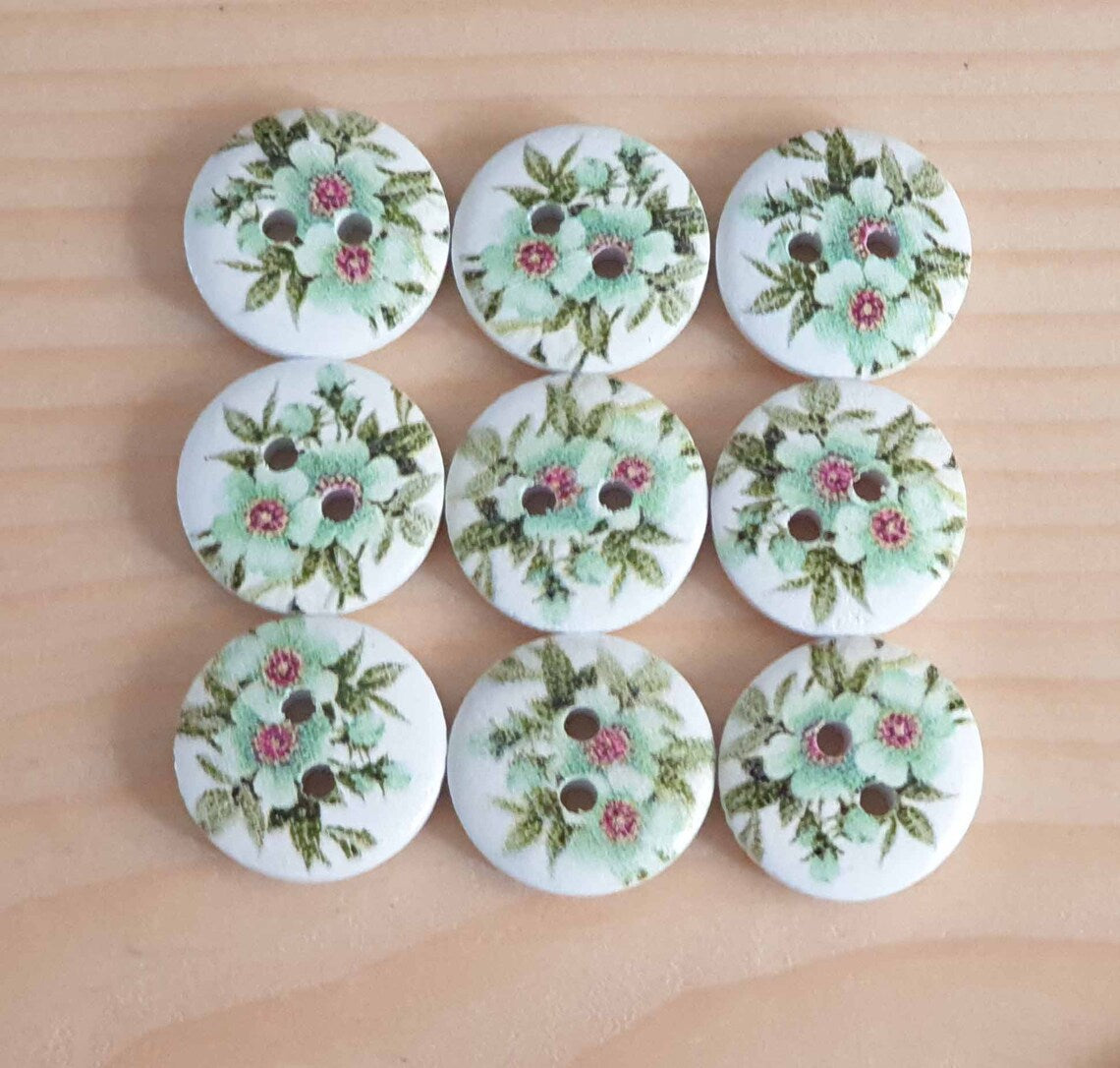 TURQUOISE DAISIES / 15mm - 8 buttons / Wooden Buttons / Sewing Buttons