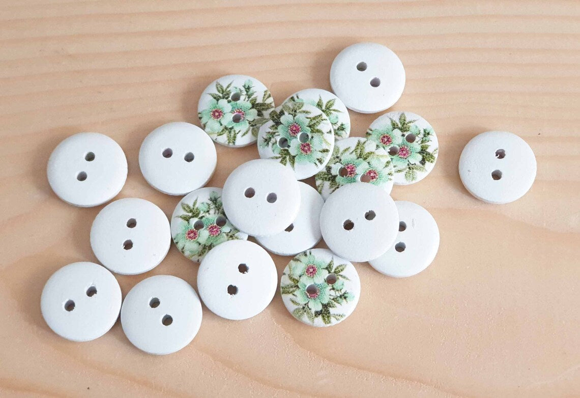 TURQUOISE DAISIES / 15mm - 8 buttons / Wooden Buttons / Sewing Buttons