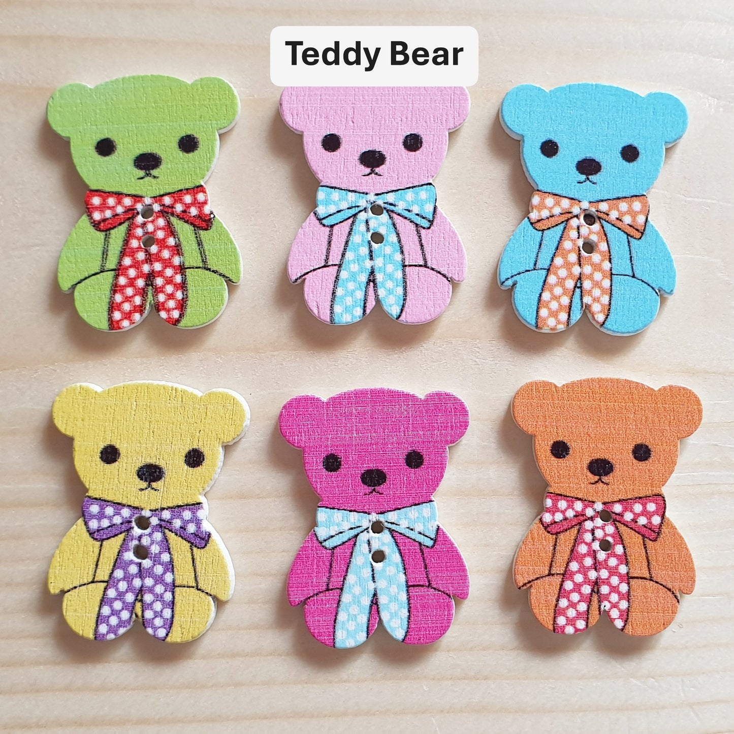 BEAR / 8 buttons / Wooden Buttons / Sewing Buttons