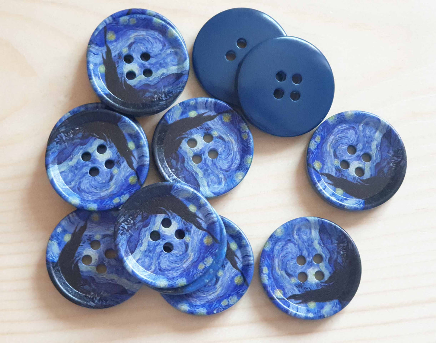 THE GHOST TOWN / 22-30 mm / Resin Buttons / Sewing Buttons