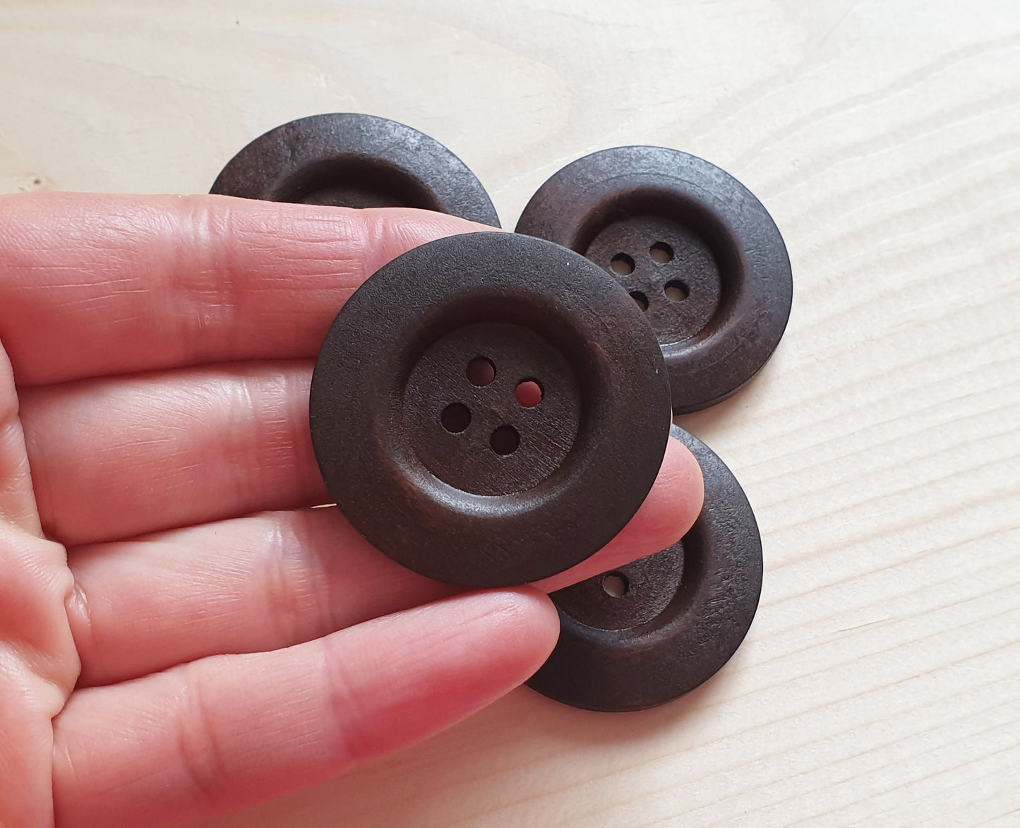 Clearance // THICK EDGE 4-HOLE Dark Coffee Brown / 40mm - 2  buttons / Wooden Buttons / Sewing Buttons
