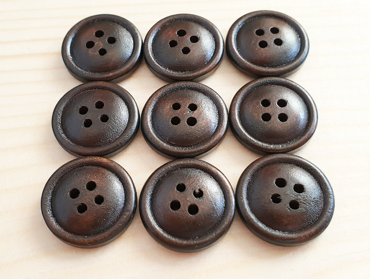 THIN EDGE BREAD Dark Brown / 20mm 25mm / Set of 4 buttons / Wooden Buttons / Sewing Buttons