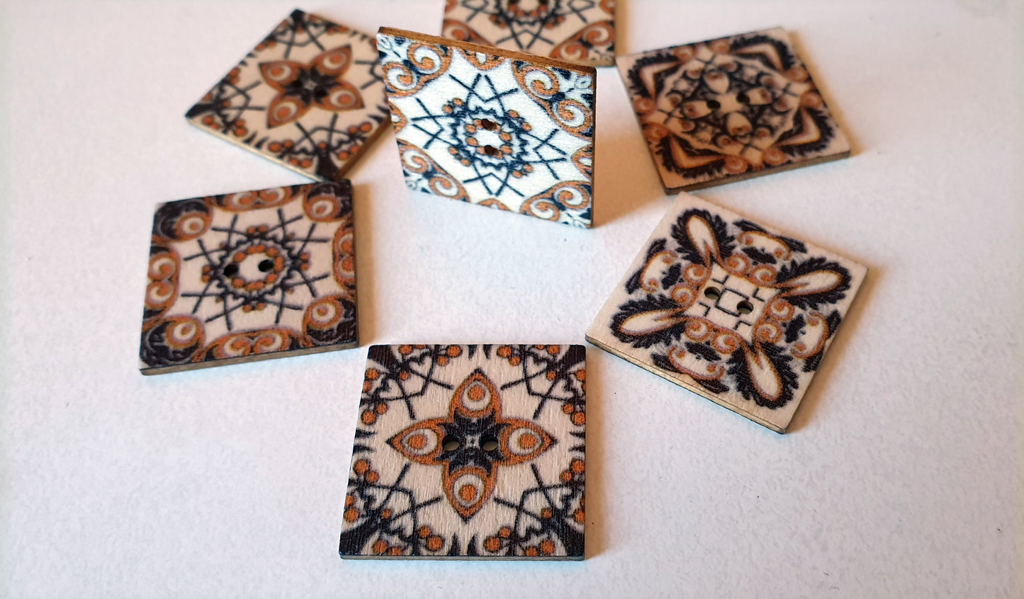 MANDALA TILE / 20-25mm / Wooden Buttons / Sewing Buttons