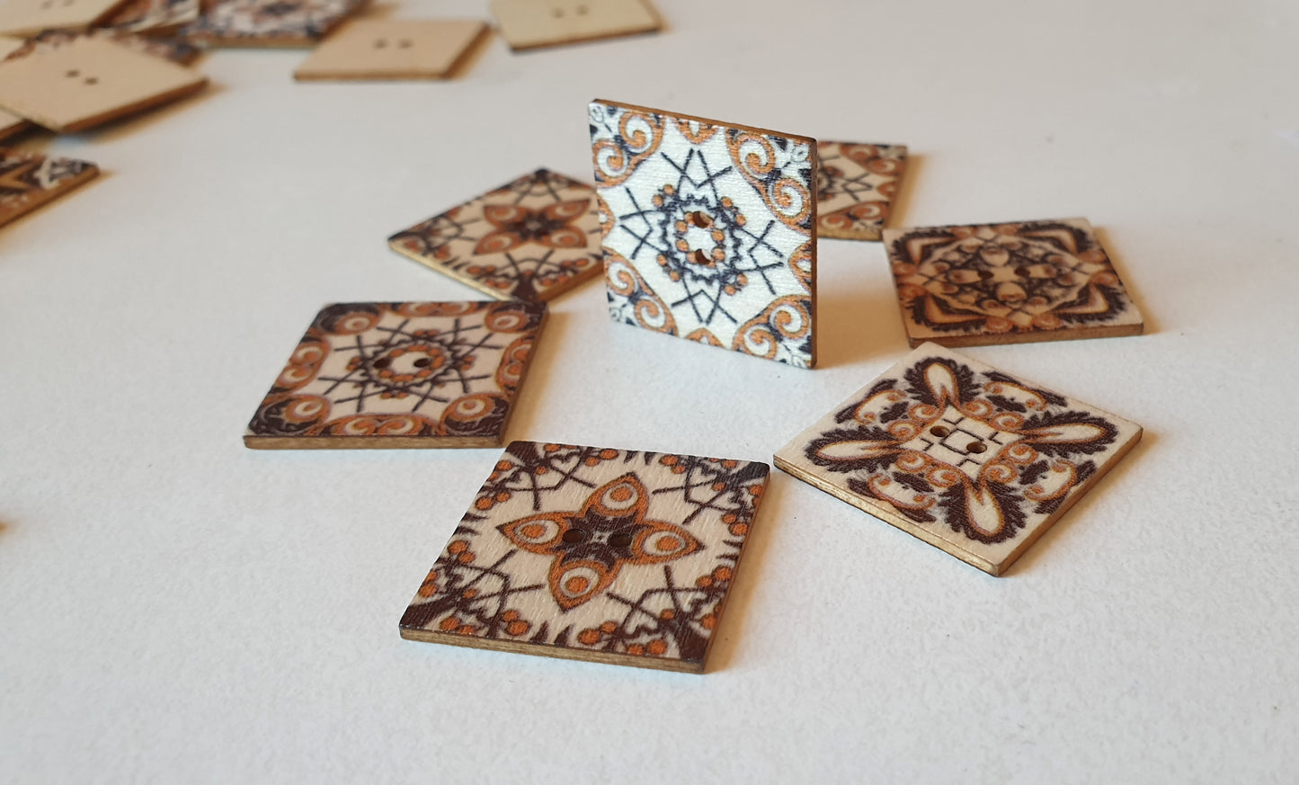 MANDALA TILE / 20-25mm / Wooden Buttons / Sewing Buttons