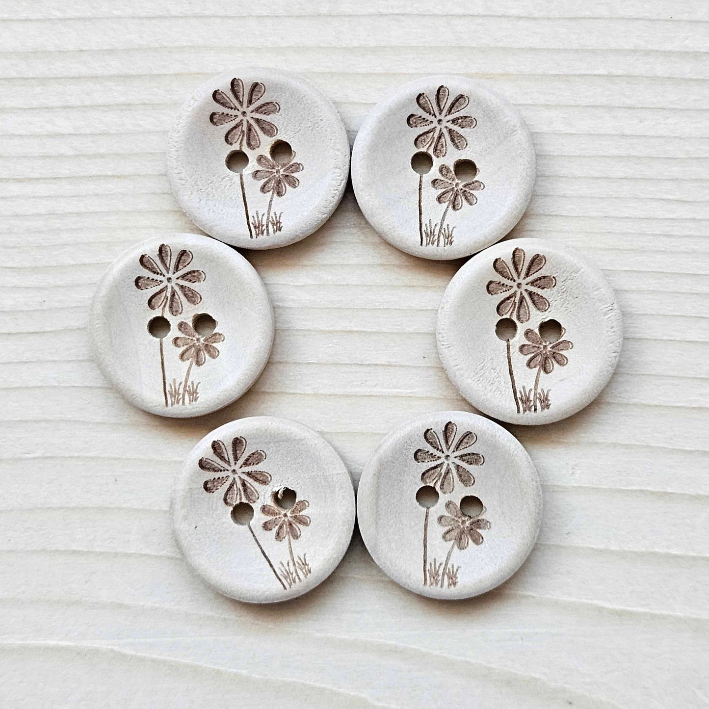 AvoDesigns TOGETHER FOREVER / 18mm - 6 buttons / Wooden Buttons / Sewing Buttons