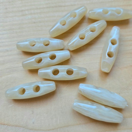 CREAM SWIRL / Resin Toggle Buttons / 31mm / Set of 6