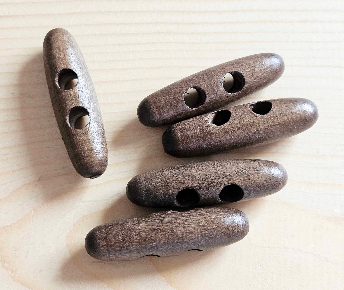 WOODEN TOGGLE COFFEE BROWN / 35-50mm / Wooden Toggle Buttons / Sewing Buttons