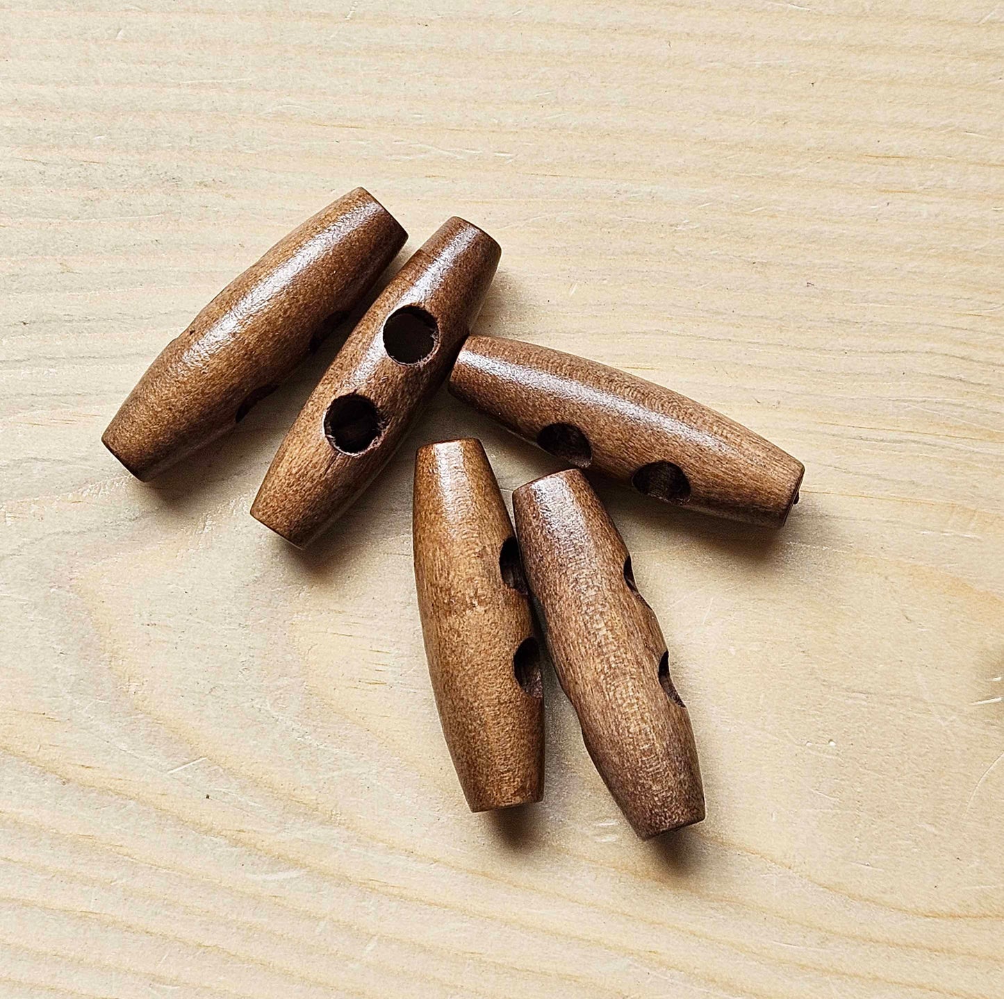 WOODEN TOGGLE Light Coffee / 40mm / Set of 6 buttons / Wooden Toggle Buttons / Sewing Buttons