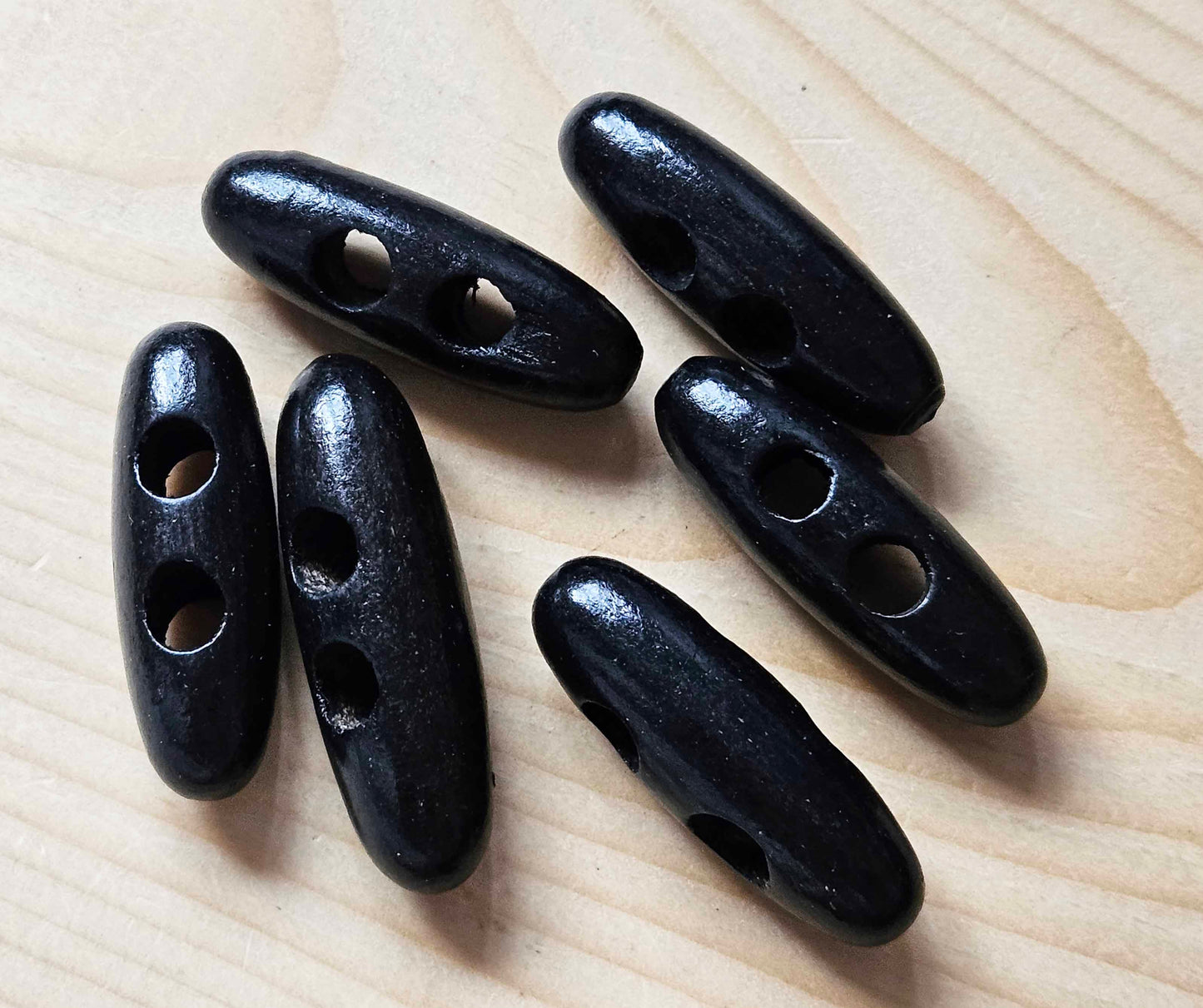 WOODEN TOGGLE BLACK / 35-40mm / Wooden Toggle Buttons / Sewing Buttons