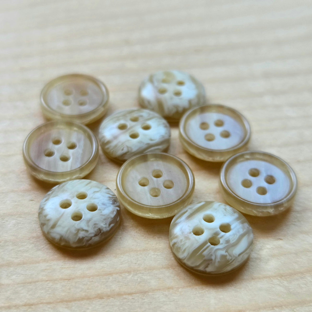 Truffle Cream / Resin Buttons / 11mm (Set of 10)