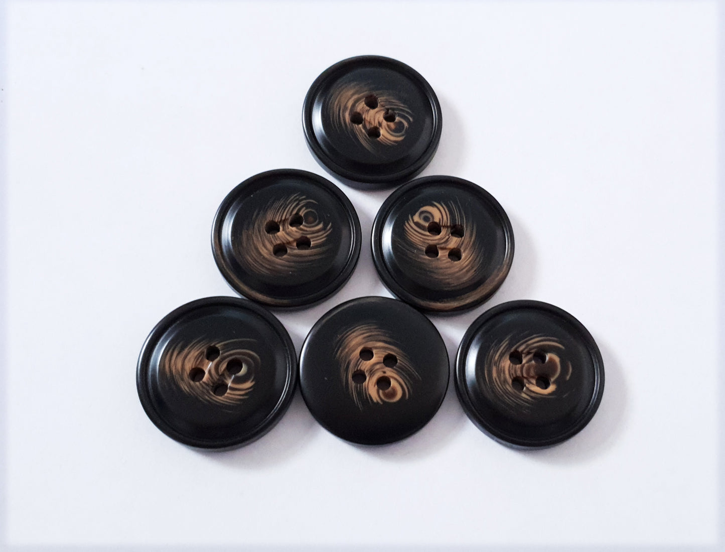 UMBER  / 15-25 mm / Resin Buttons / Sewing Buttons