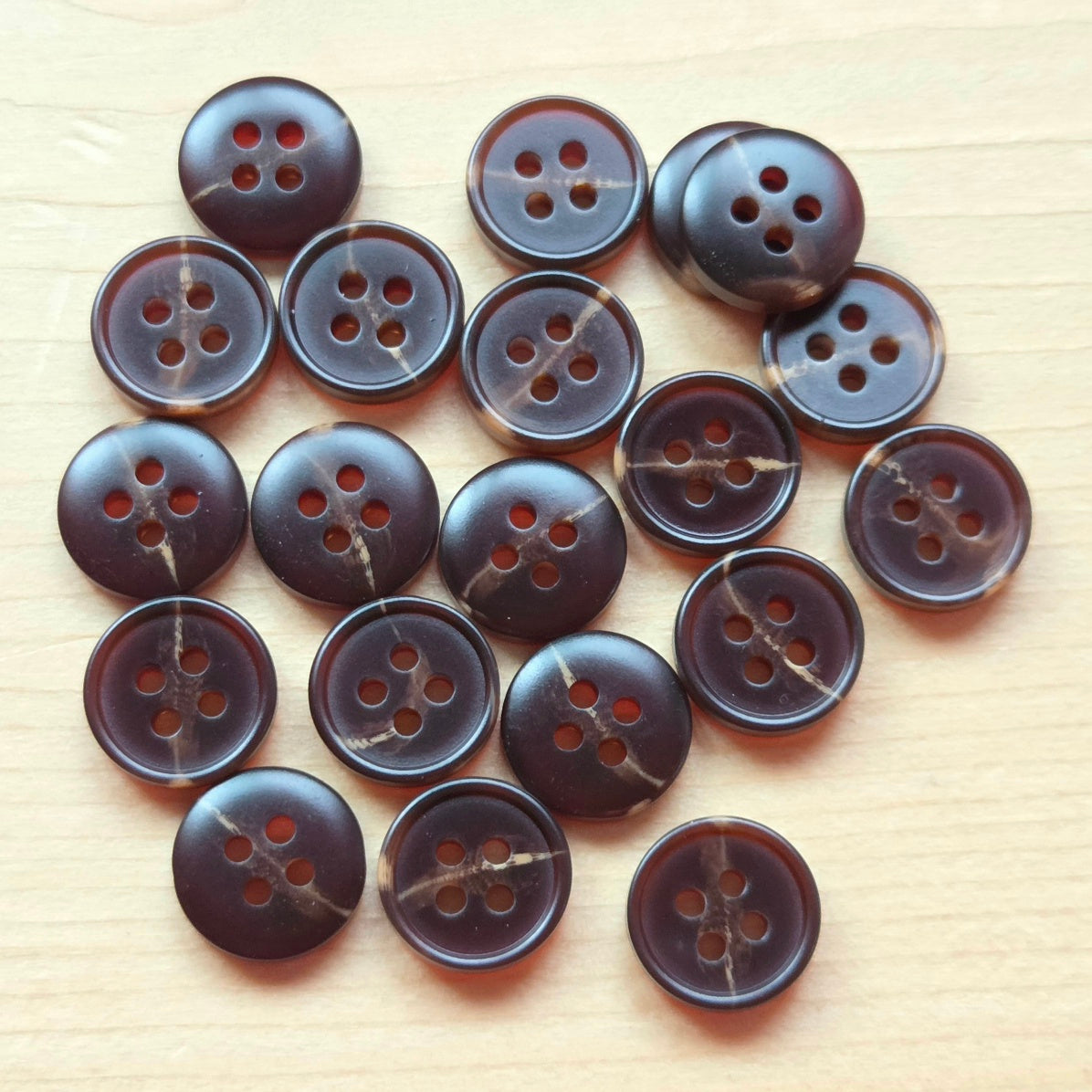 Umber Woodland / Resin Buttons / 11mm (Set of 10)