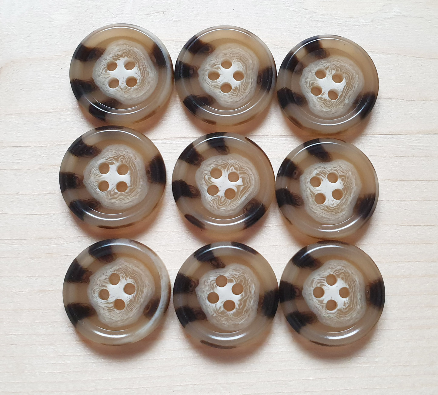 VINTAGE LEOPARD  / 15-28 mm / Resin Buttons / Sewing Buttons