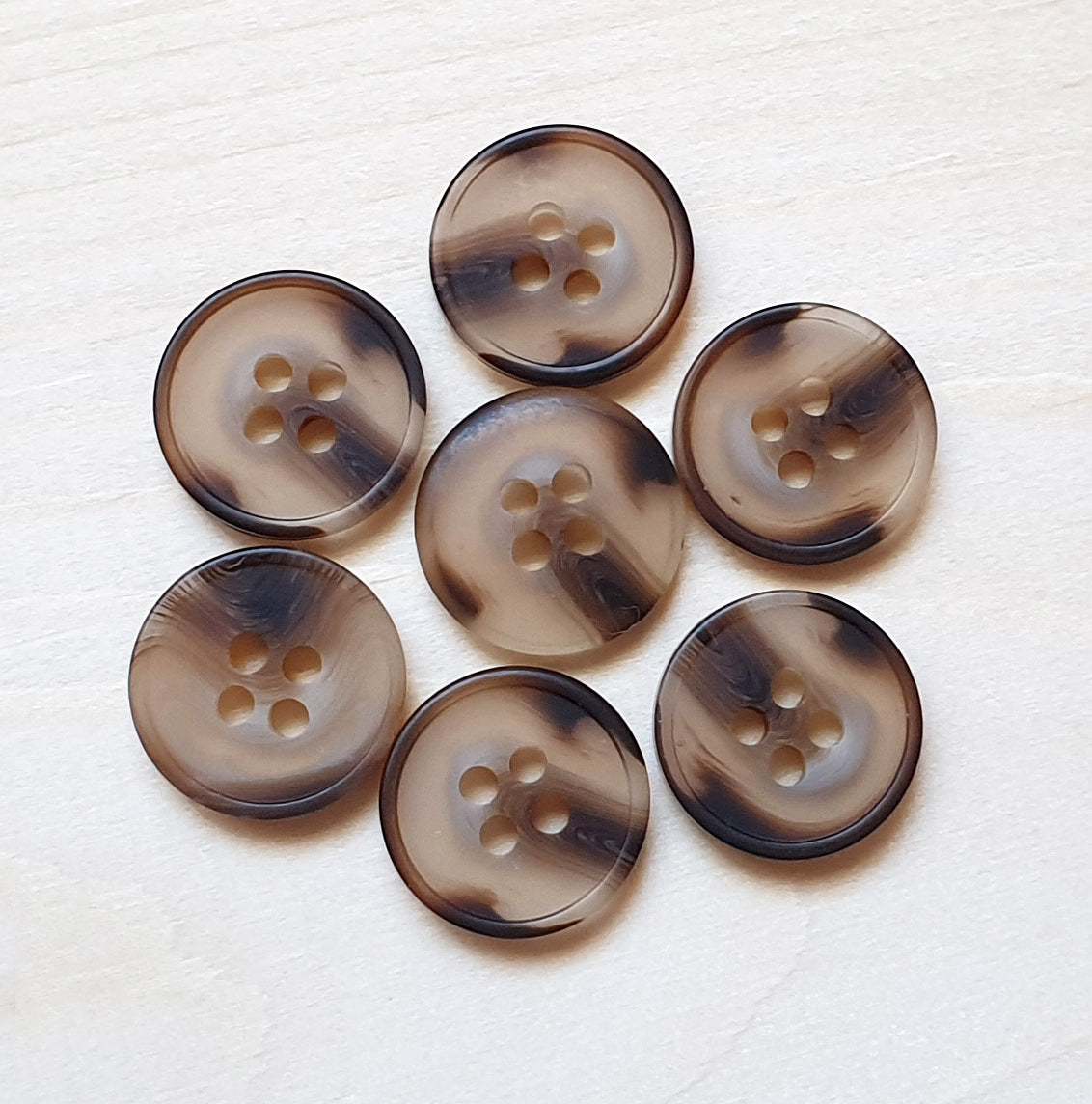 RESIN VINTAGE TORTOISE SHELL / 15-30mm / Resin Buttons / Sewing Buttons