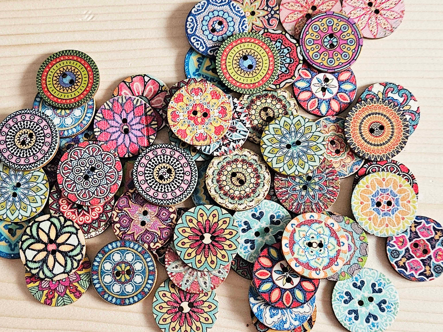 VIVID MANDALA / 25mm / Wooden Buttons / Sewing Buttons