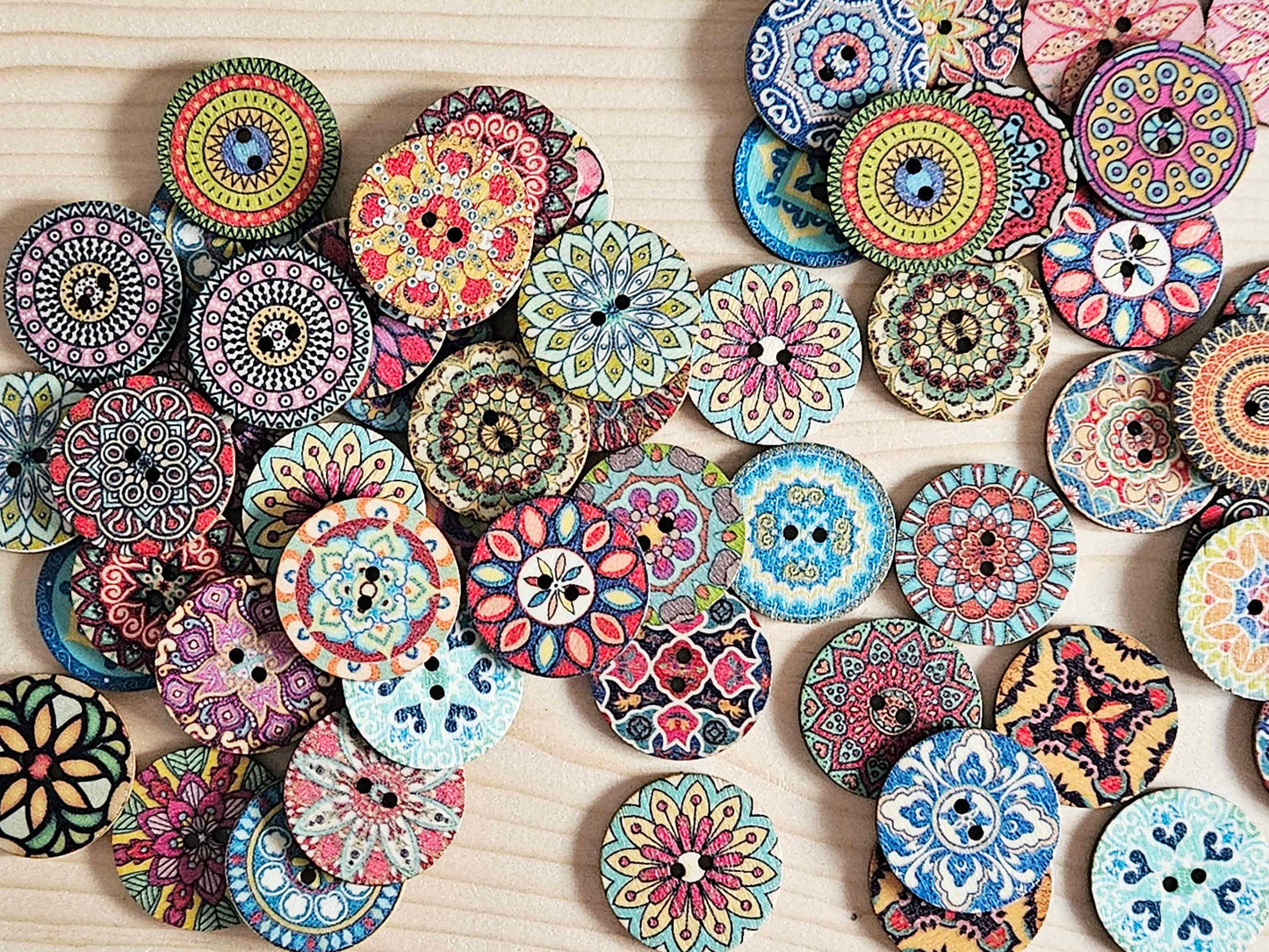 VIVID MANDALA / 25mm / Wooden Buttons / Sewing Buttons