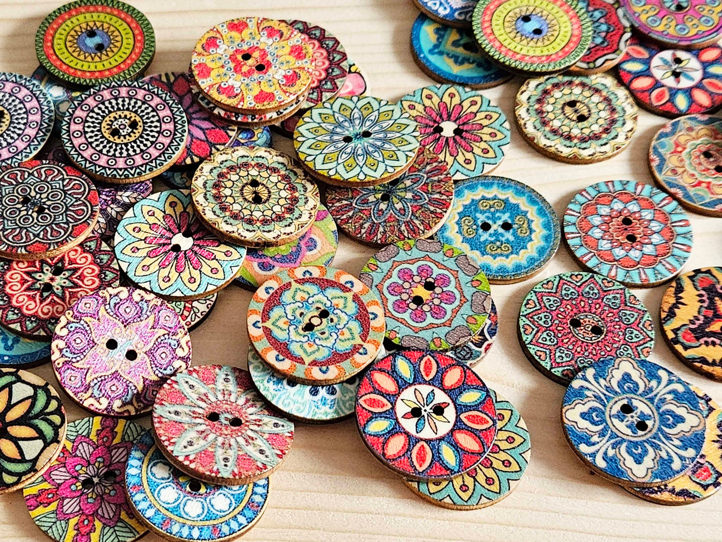 VIVID MANDALA / 25mm / Wooden Buttons / Sewing Buttons