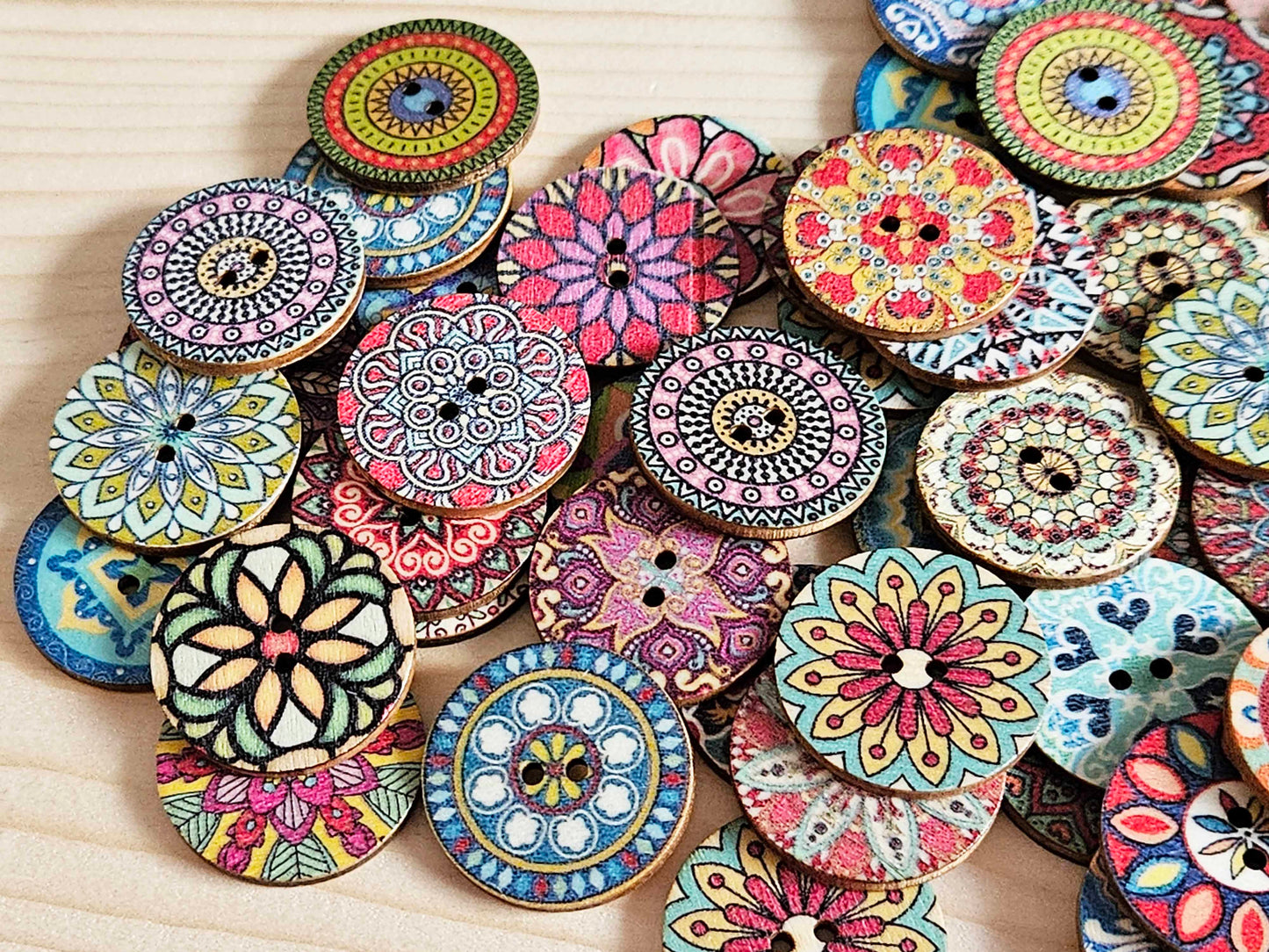 VIVID MANDALA / 25mm / Wooden Buttons / Sewing Buttons