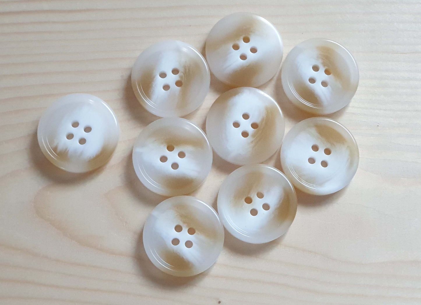 VANILLA MARBLE  / 15-30 mm / Resin Buttons / Sewing Buttons