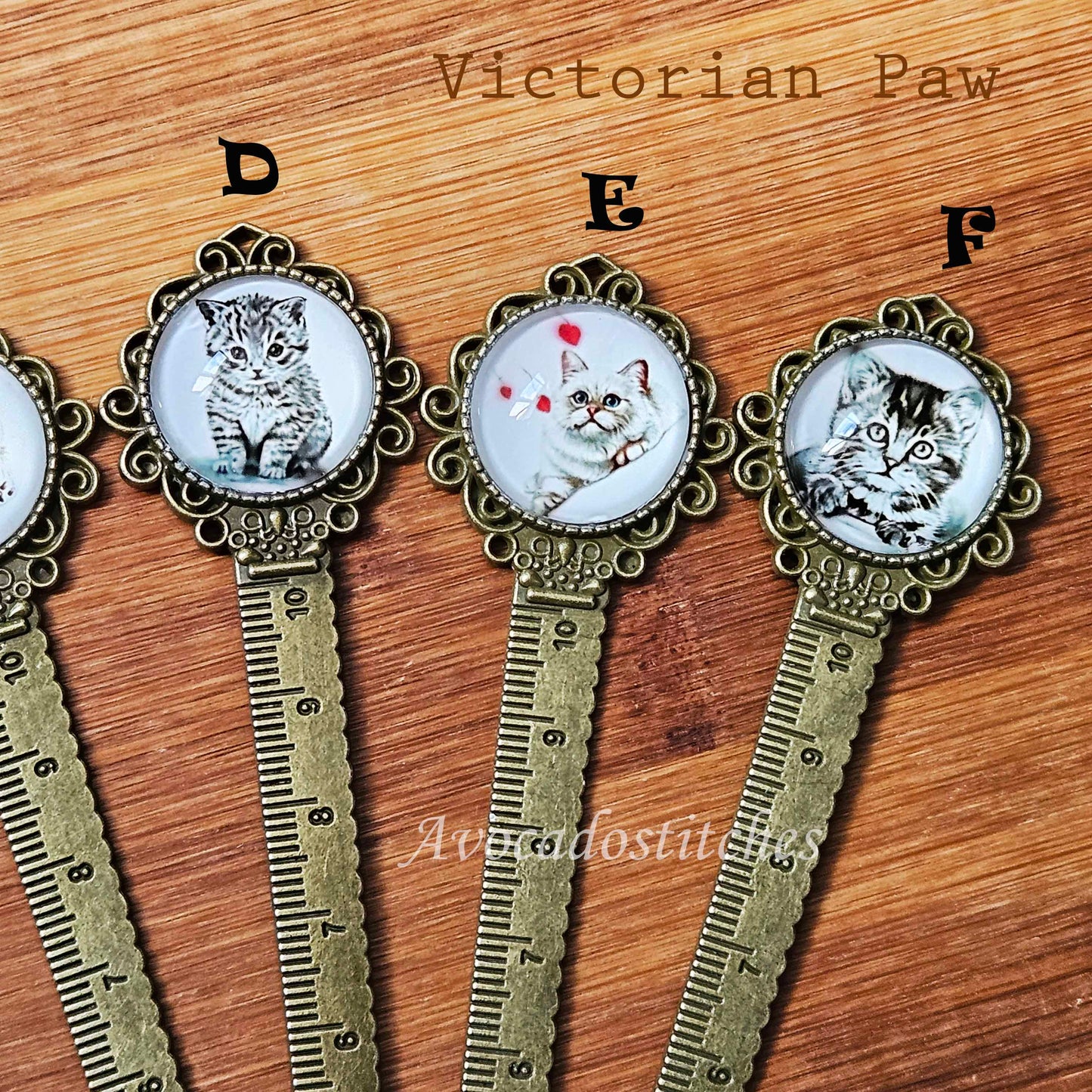 Clearance // VICTORIAN PAW – Antique Bronze Cat Yarn Ruler / Metal Bookmark / Knitting Crochet Sewing Needlework Notions Tools