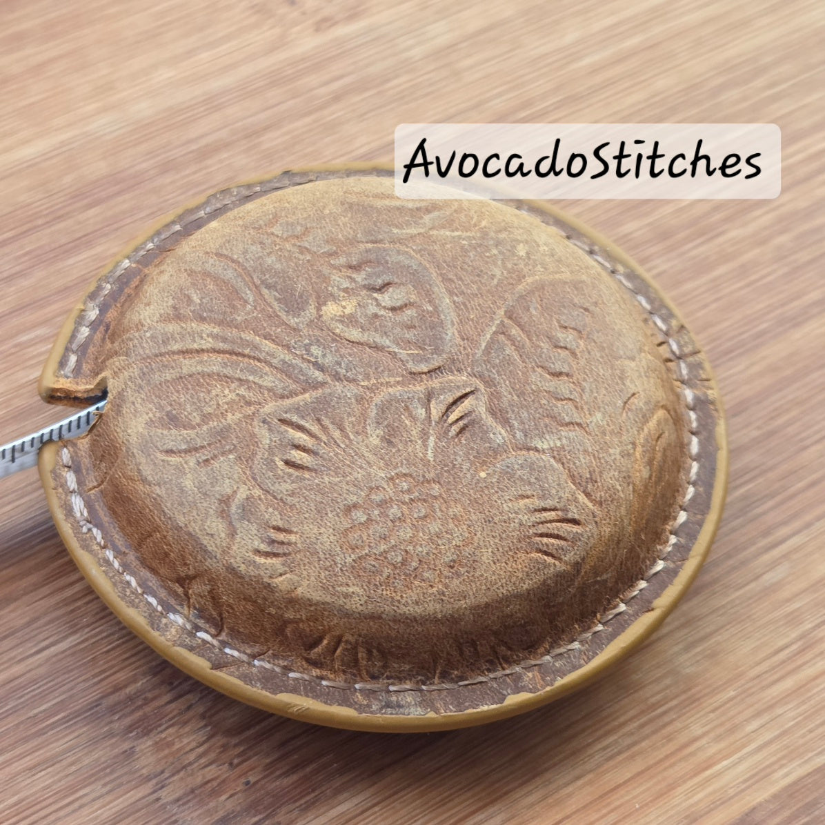 VINTAGE BOTANICA Leather Retractable Measuring Tape / Knitting Crochet Sewing Crafting Notions Tools