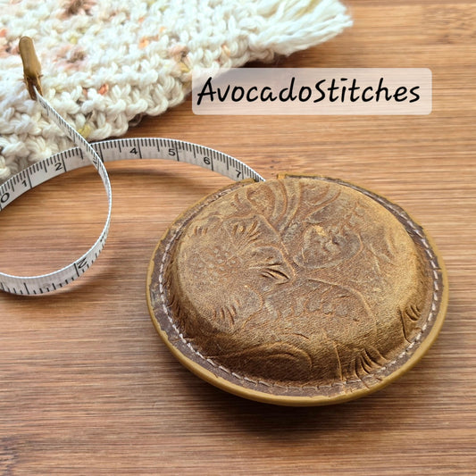 VINTAGE BOTANICA Leather Retractable Measuring Tape / Knitting Crochet Sewing Crafting Notions Tools