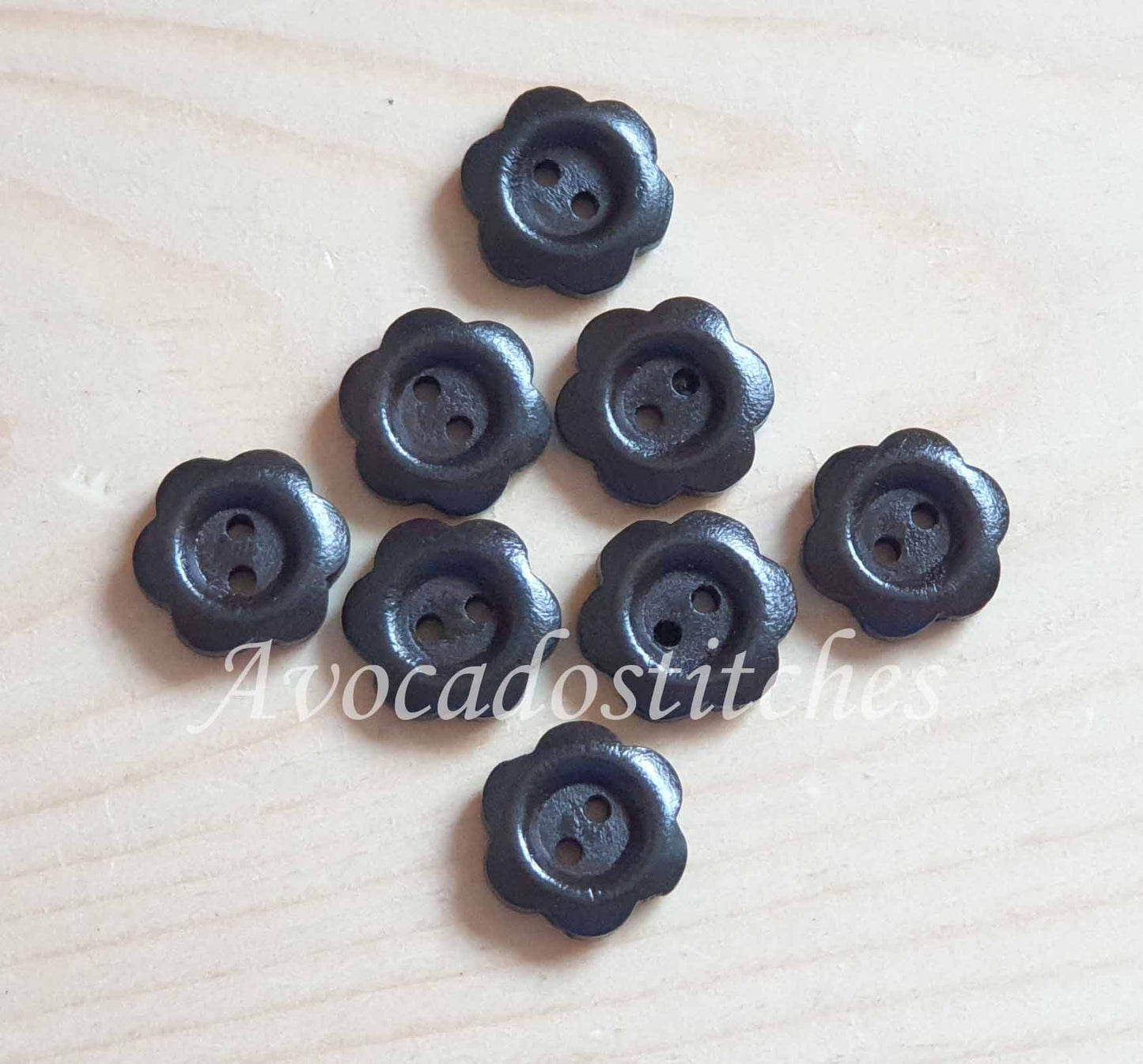 VINTAGE FLOWER 2-HOLE Dark Brown / 15mm - 6 buttons / Wooden Buttons / Sewing Buttons