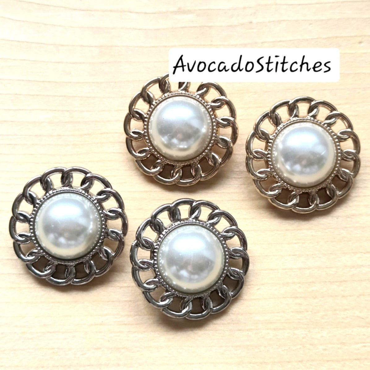 VINTAGE WHITE PEARL SHANK / Metal Shank Buttons with Imitation Pearls / 25mm (Set of 4)