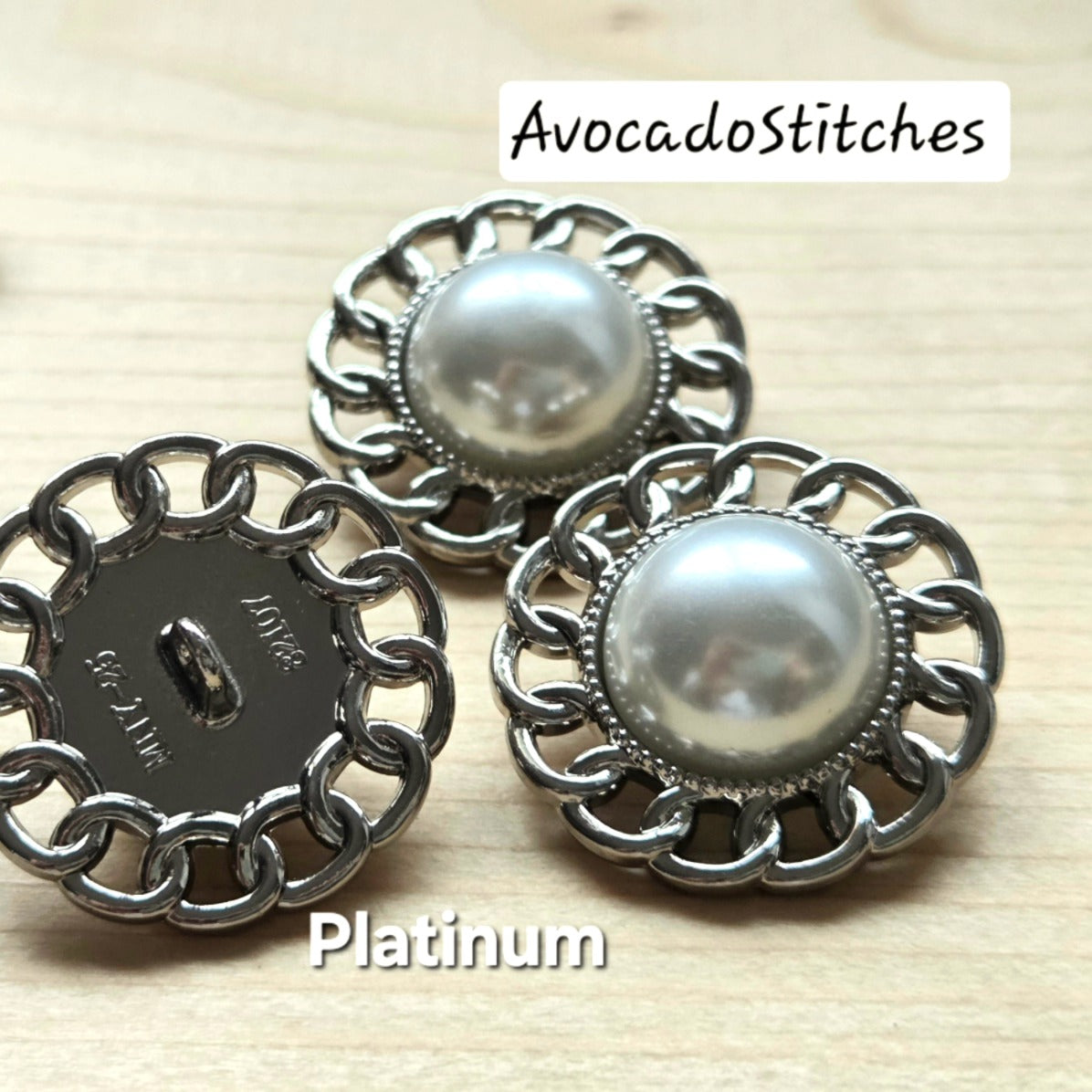 VINTAGE WHITE PEARL SHANK / Metal Shank Buttons with Imitation Pearls / 25mm (Set of 4)
