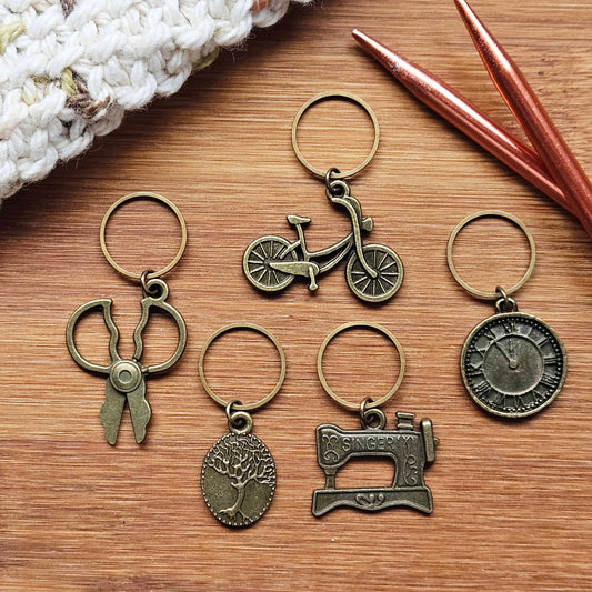 VINTAGE SEWING - 5 pieces / Knitting Crochet Stitch Markers / Notions