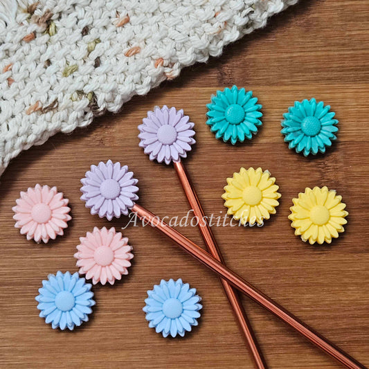 WILD DAISY Stitch Stoppers / 2 pieces / Knitting Needle Stoppers / Point Protection / Notions