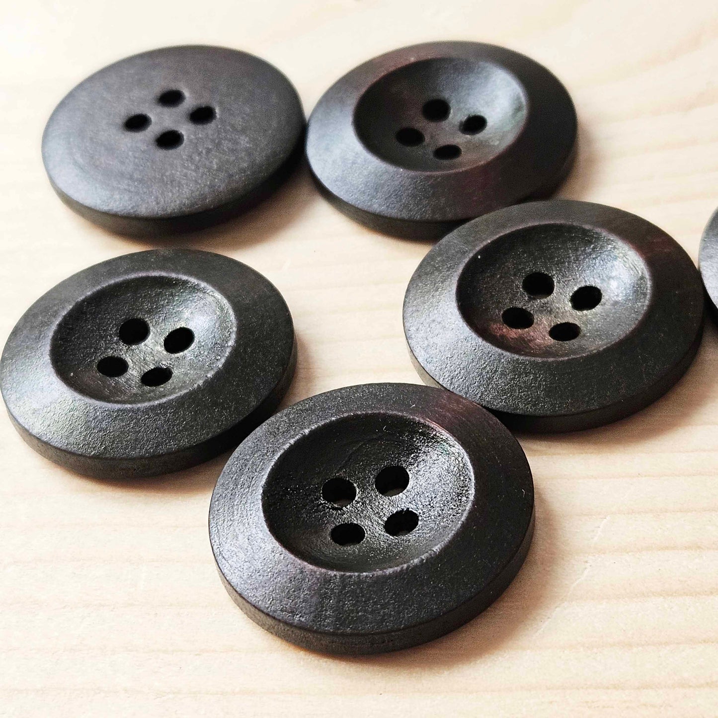 WEDGE EDGE DARK BROWN / 11.5-25mm / Set of 10 buttons / Wooden Buttons / Sewing Buttons