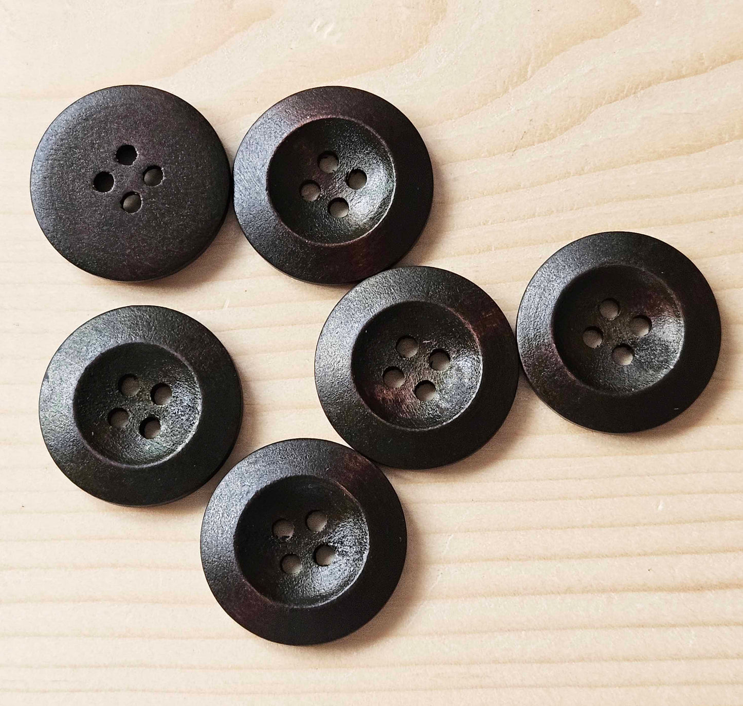 WEDGE EDGE DARK BROWN / 11.5-25mm / Set of 10 buttons / Wooden Buttons / Sewing Buttons