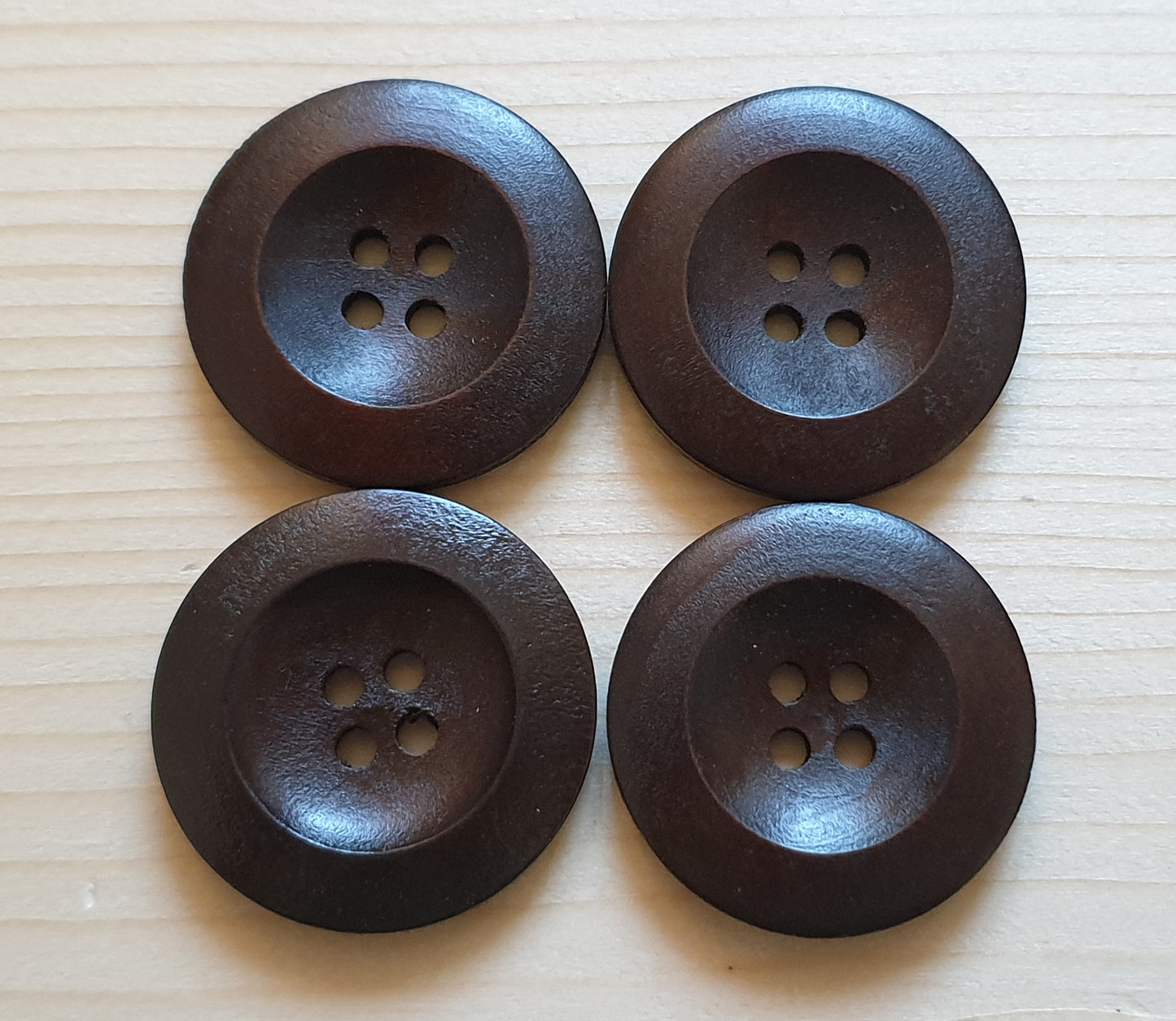 WEDGE EDGE / Dark Brown 4-Hole Wooden Buttons / 30mm (Set of 6)