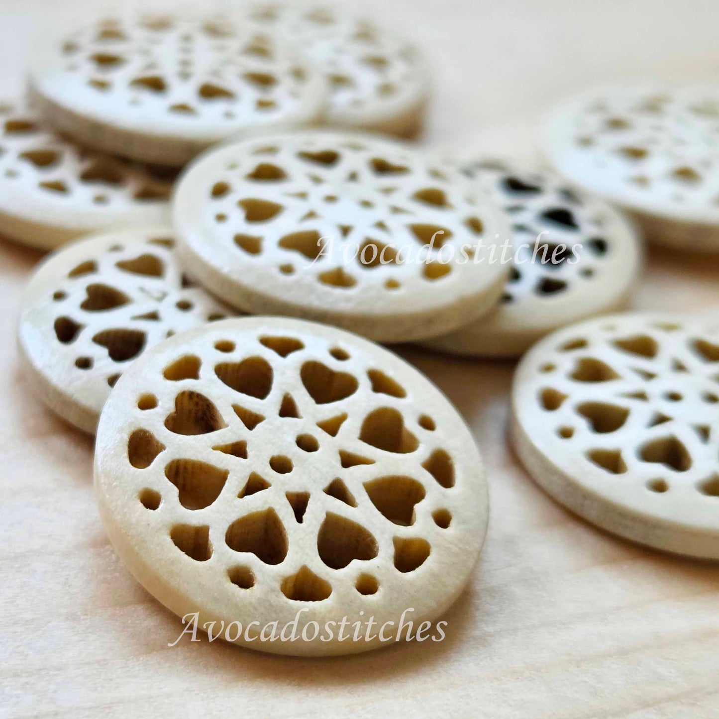 WHETU Beige / 20mm - 6 buttons / Wooden Filigree Buttons / Sewing Buttons (Convex)